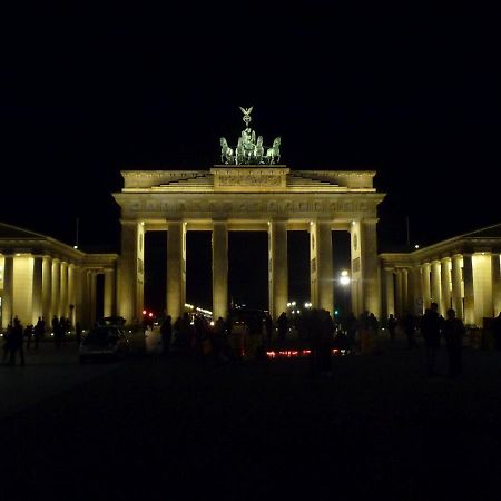 Apartment&Rooms Near Brandenburg Gate Berlin Ngoại thất bức ảnh