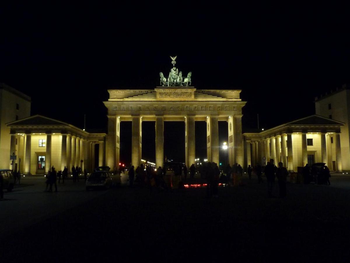 Apartment&Rooms Near Brandenburg Gate Berlin Ngoại thất bức ảnh